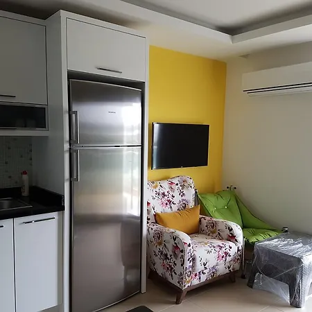 Crown City A18 Apartamento Avsallar